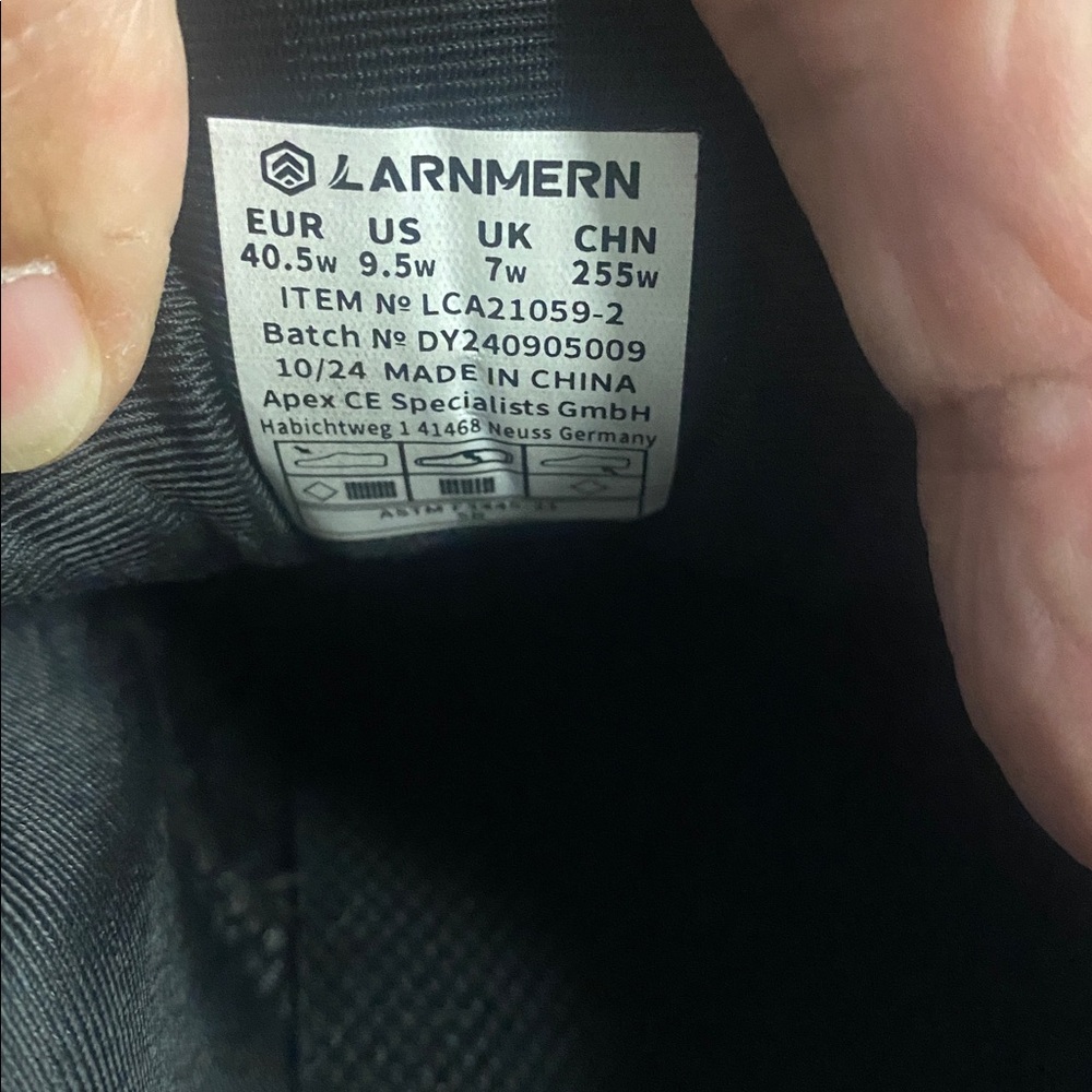 Brand: LARNMERN
LARNMERN Non Slip Kitchen Work Shoes Men C - Picture 7 of 9